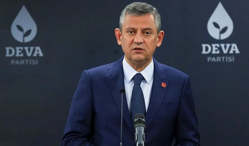 DEVA Partisi'ni ziyaret eden Özgür Özel: Çözüm sandıkta