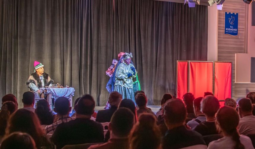 Dünya Tiyatro Günü'nde Pera'da tiyatro şöleni