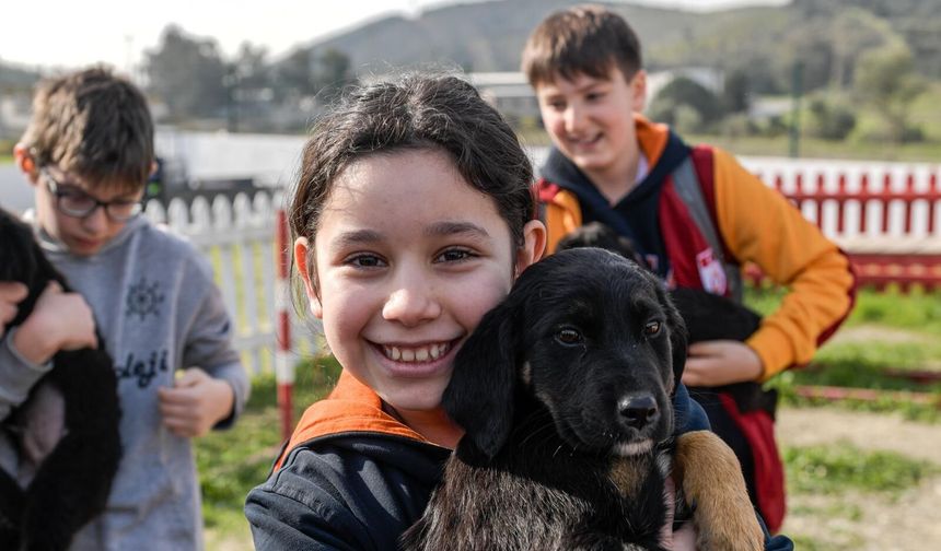 İzmir, çocuk politikalarında çıtayı yükseltiyor