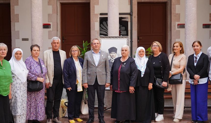 Srebrenitsa Anneleri Ayvalık’ta: “Acımızı unutmadık”