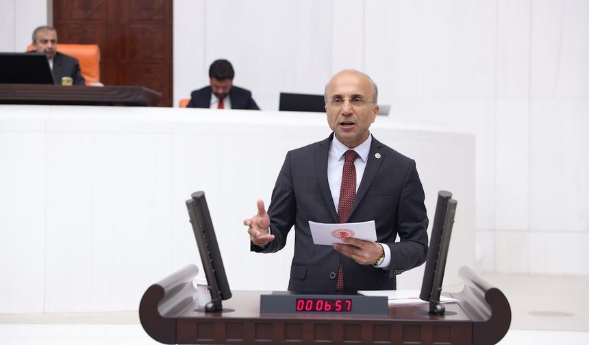 Aşkın Genç: Çiftçi de esnaf da zor durumda