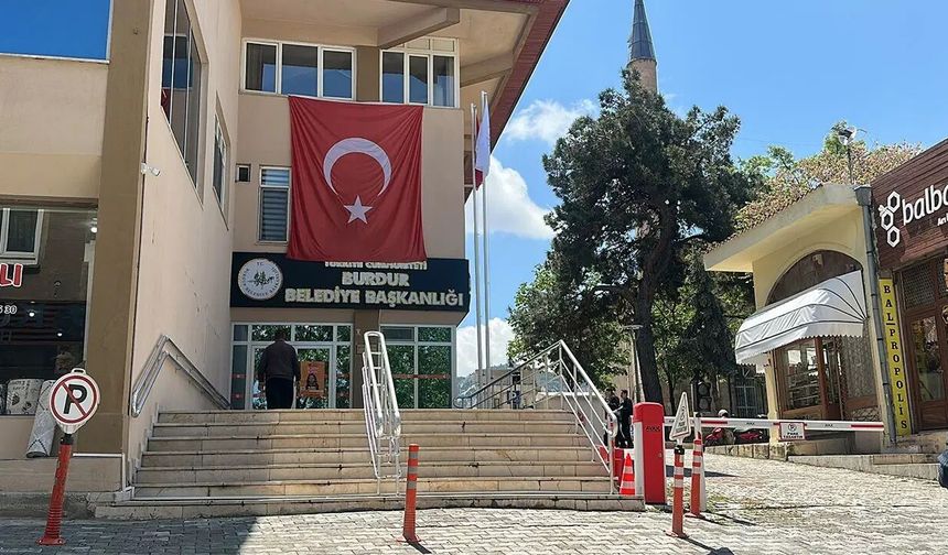 Burdur Belediyesi iddianamesi kabul edildi
