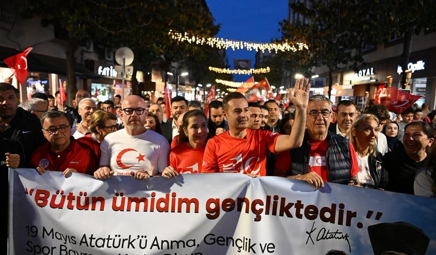 Kuvayımilliye şehri'nin sokakları dolup taştı