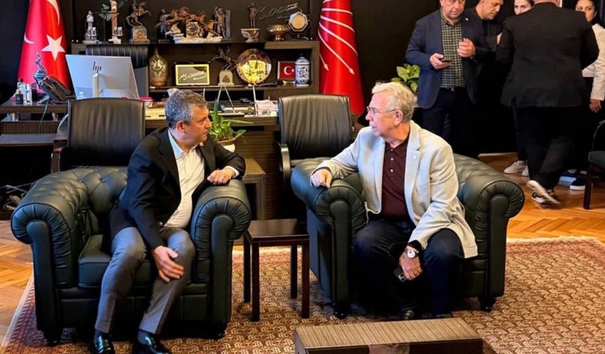 Kılıçdaroğlu ekibinden CHP Genel Merkezi’nde kutlama