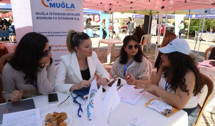 Muğla İstihdam Ofisleri öğrencilerle