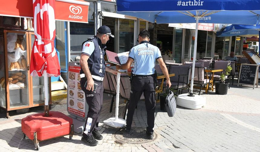Kuşadası Zabıta ekiplerinden sezon öncesi işgaliye denetimi