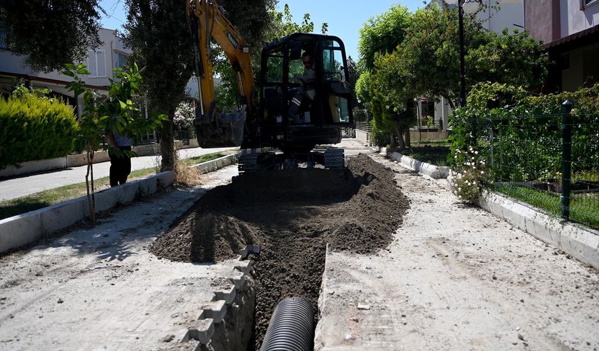 Kuşadası'nda köklü altyapı sorunları çözülüyor