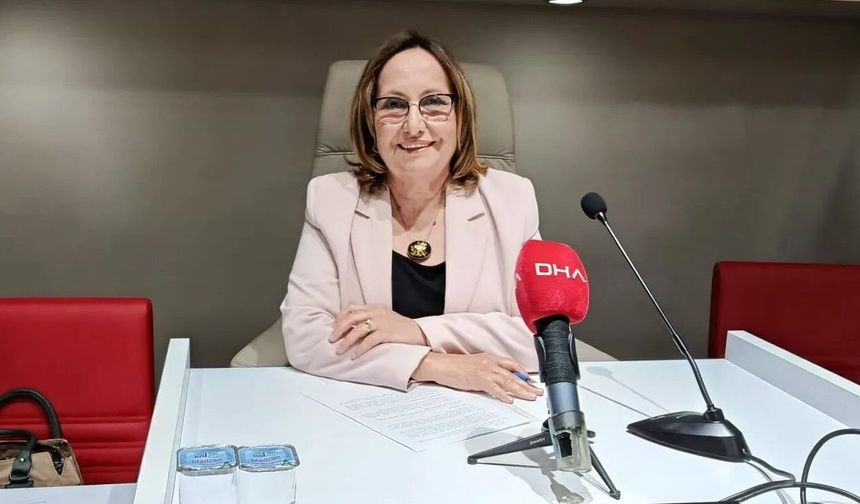 Güzelbahçe’de Ayşe Akın başkanvekili seçildi