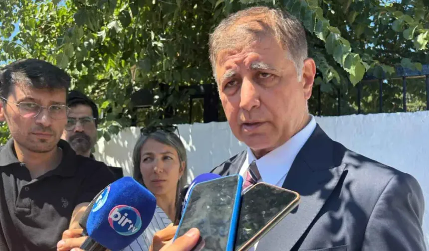 Tugay 'istifa' sorularına yanıt vermedi