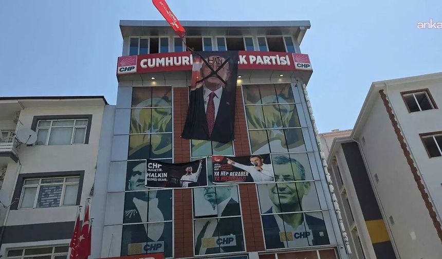 CHP Malatya İl Binası önünde gerginlik