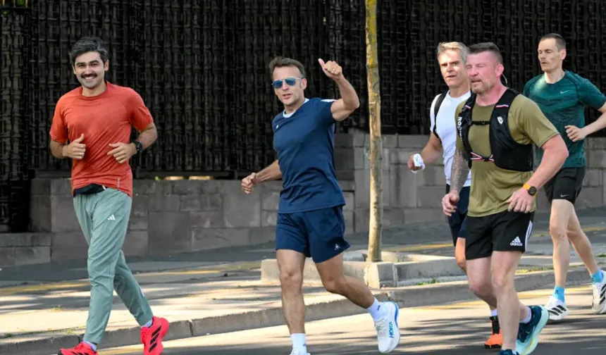Macron, NATO Zirvesi öncesi sabah koşusu yaptı