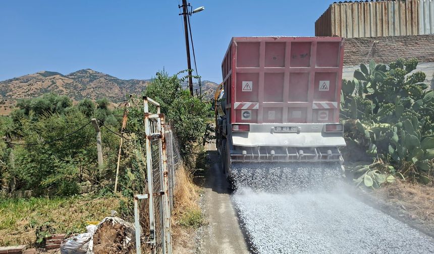 Başkan Yetişkin'den Efeler'de yol yatırımı