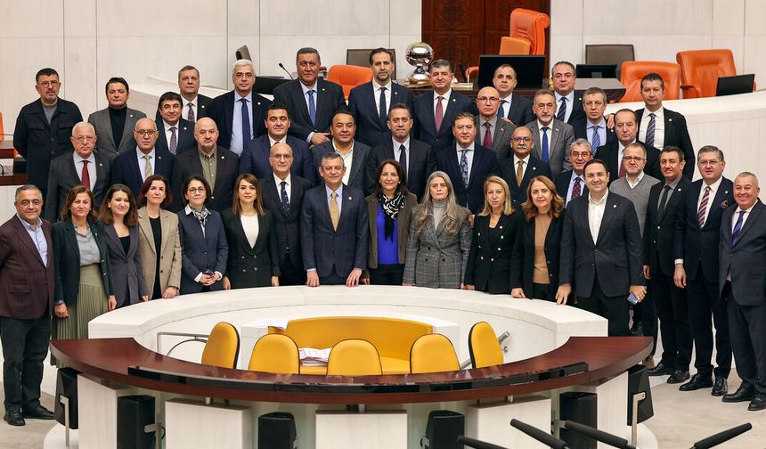 Yeni Parti’de 8 kurucu İzmir’den