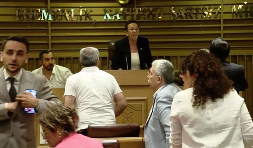 CHP'li iki meclis üyesine 15 Temmuz soruşturması