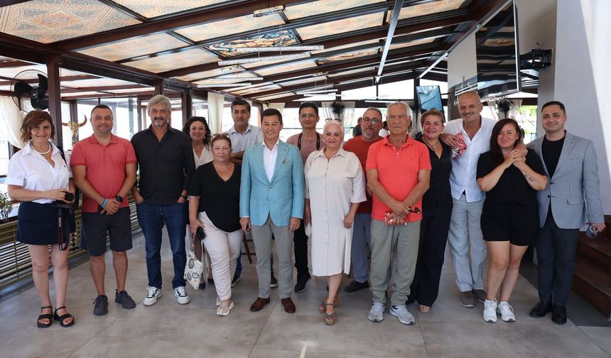 Marmaris Belediye Başkanı Ünlü basın mensuplarıyla buluştu
