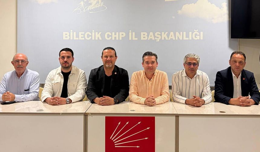 CHP Bilecik ilçe başkanlarından Özel'e ortak destek