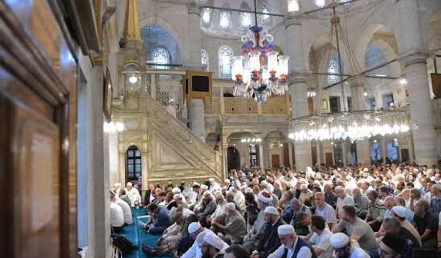'Orta Çağ engizisyonundan aydınlanmacı fikirle çıkabiliriz'