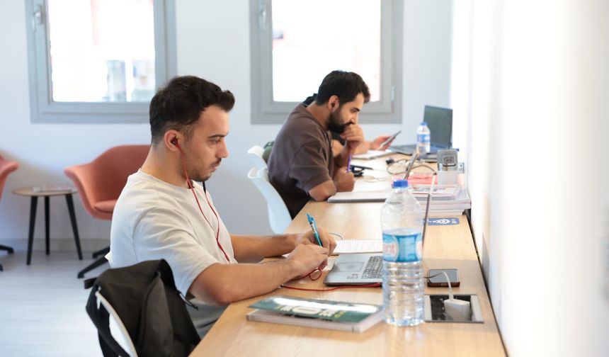 Cumhuriyet Kütüphaneleri'nde sınav maratonu