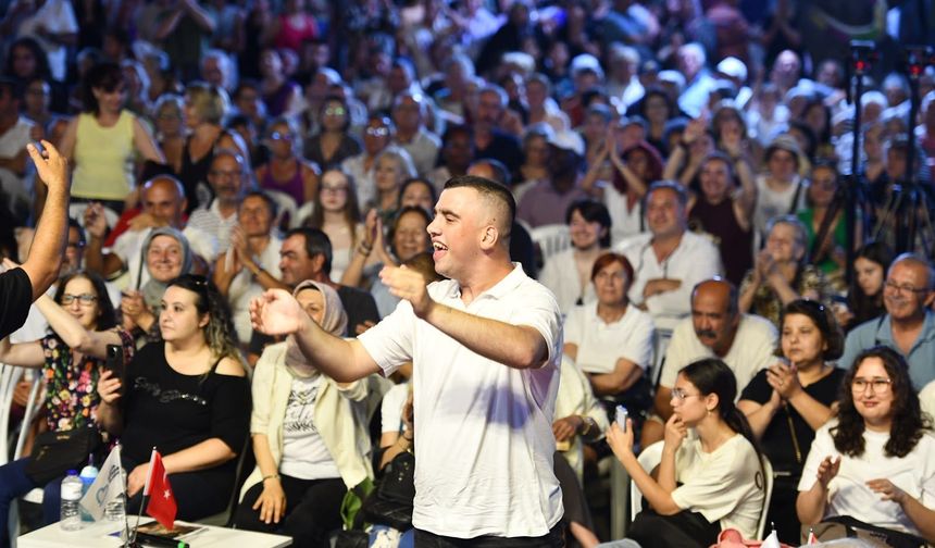 Akın: “Balıkesir, taşıyla toprağıyla cennet bir şehir”