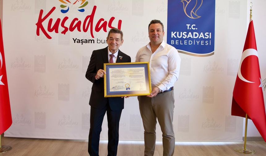 Kuşadası’ndan Werner Arndt’a fahri hemşehrilik unvanı