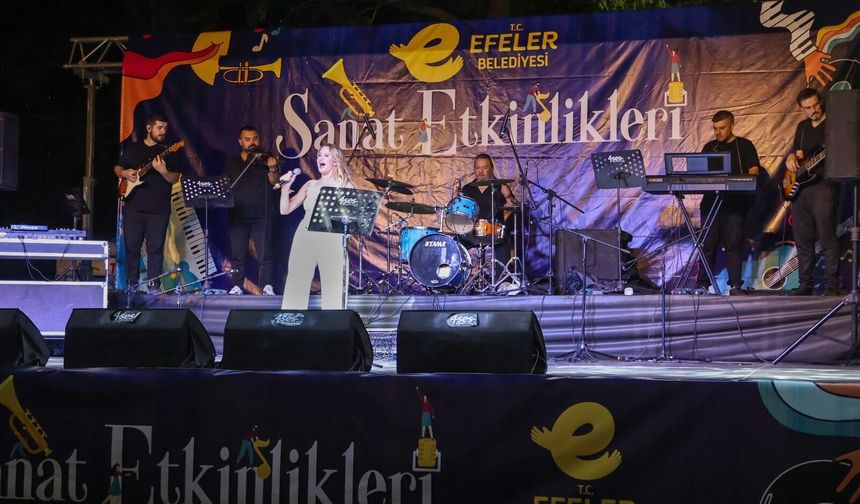Başkan Yetişkin'le vatandaşlar sanata doydu