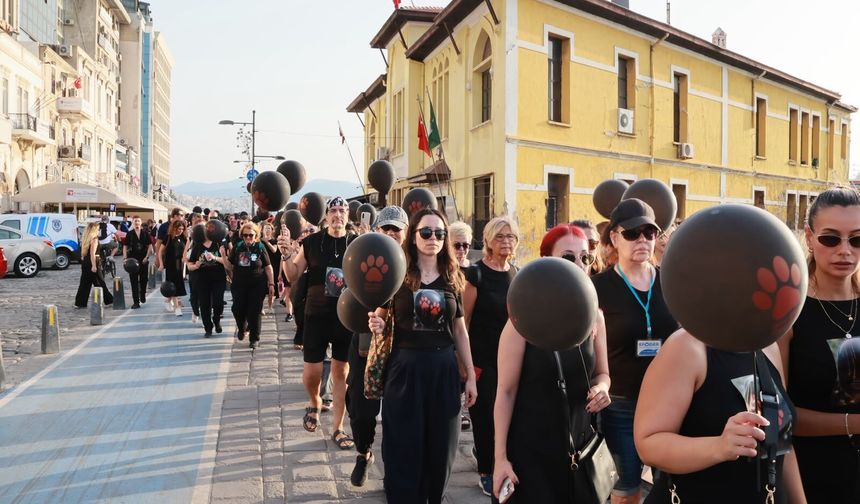 Hayvan hakları için sessiz protesto!