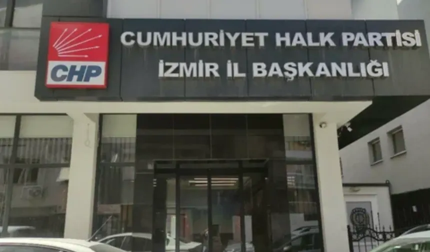 CHP İzmir’de 10 ilçeye yeni başkan atandı