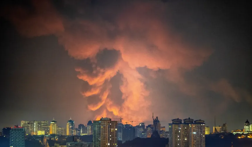 Kiev'e balistik füze saldırısı : 15 Kişi hayatını kaybetti