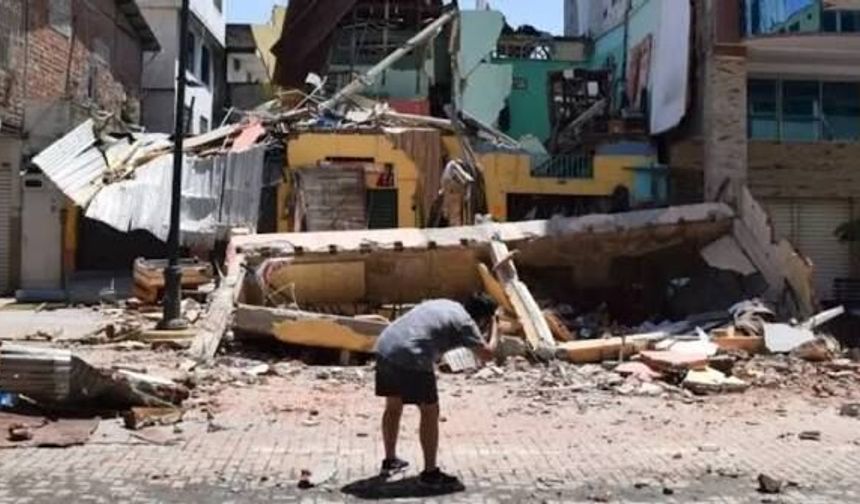 Kolombiya’da 7,4 Büyüklüğünde Deprem
