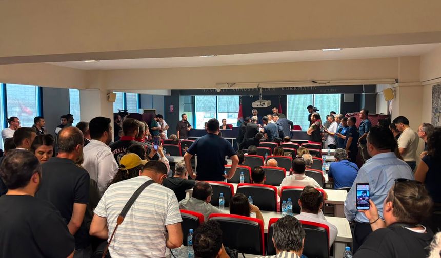 Menderes Belediyesi Başkanvekili seçimini AKP'nin adayı Asuman Şen kazandı!