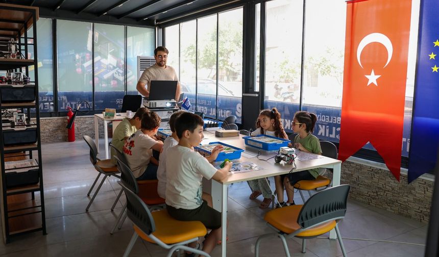 Eğitimde fırsat eşitliği Efeler'de yükseliyor
