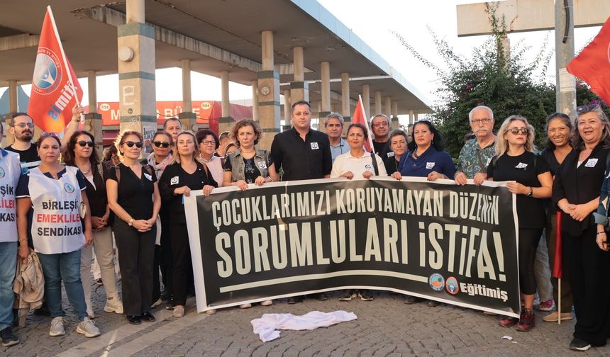 Eğitimcilerden ‘beyaz önlüklü’ protesto: Üç gün siyah giyineceğiz