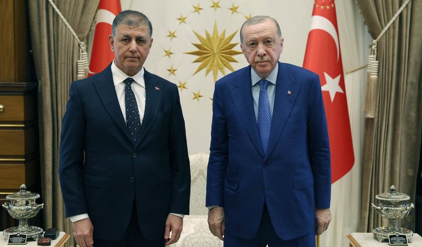 Fotoğraflar iddiaları güçlendiriyor: Tugay AKP yolunda!
