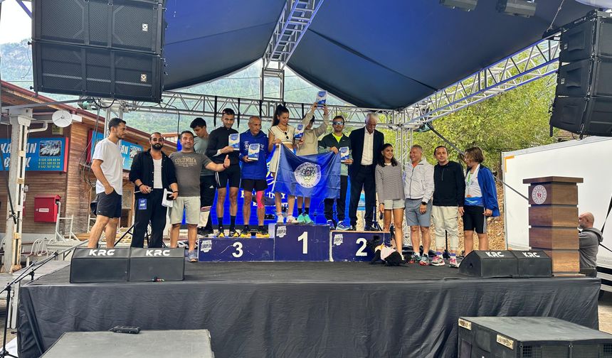 Gökova Run Fest’te Büyükşehir Sporcuları Başarılı