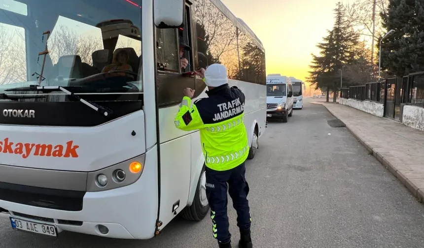 Afyonkarahisar'da öğrenci servis araçlarına denetim