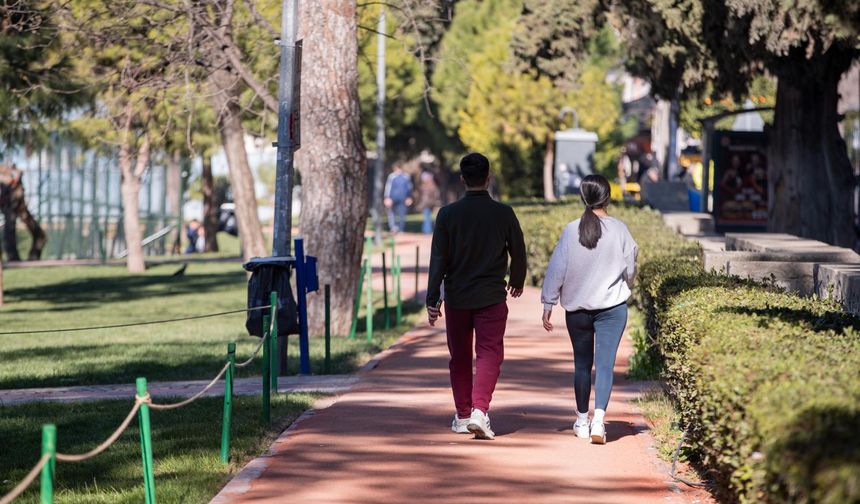 İzmir Hasanağa Bahçesi daha yeşil daha güvenli