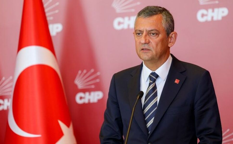Özgür Özel’den erişim engellerine tepki