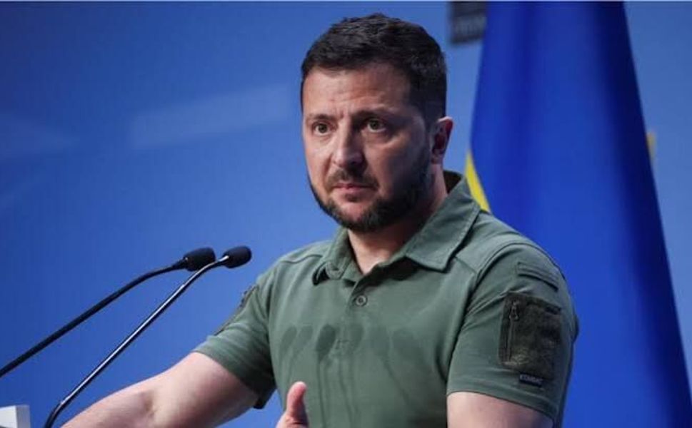 Zelenskiy: Rusya'da 16 hedef vuruldu