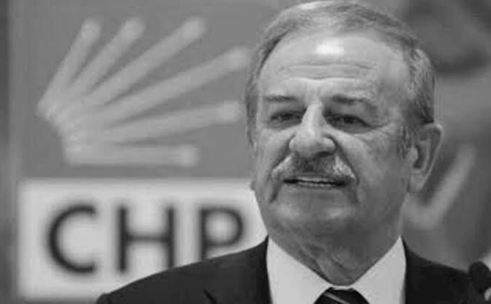Eski CHP Genel Başkan Vekili Cevdet Selvi, hayatını kaybetti