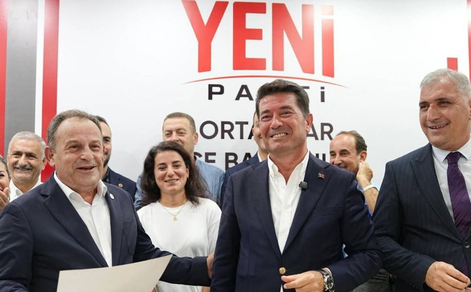 Ortahisar Belediye Başkanı Kaya, YENİ Parti’ye katıldı