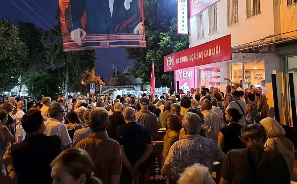 YENİ Parti Bodrum ve Ula’da yeni ilçe binalarını açtı