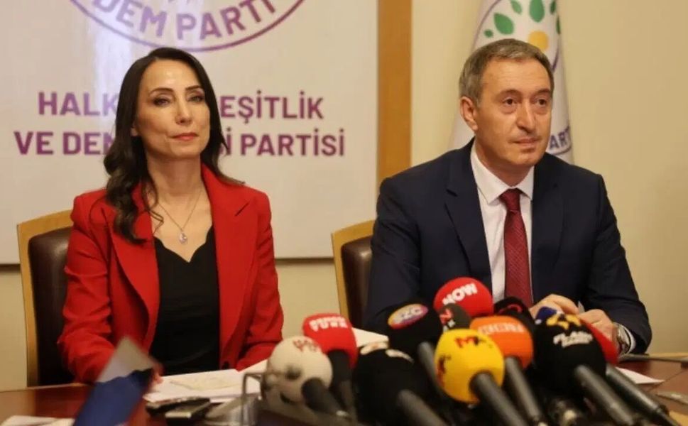 DEM Parti’de Hatimoğulları ve Bakırhan yeniden seçildi