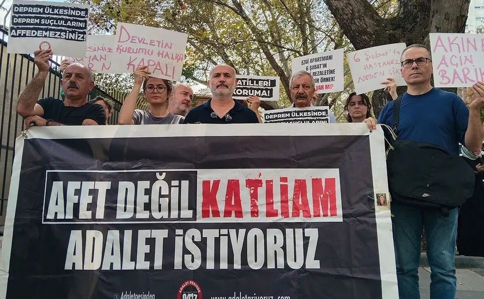 Deprem ailelerinin adalet nöbetinde 4. gün