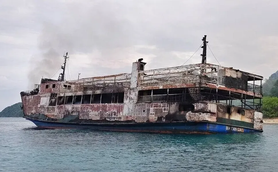 Filipinler açıklarında feribot yangını: 5 ölü, 87 kayıp