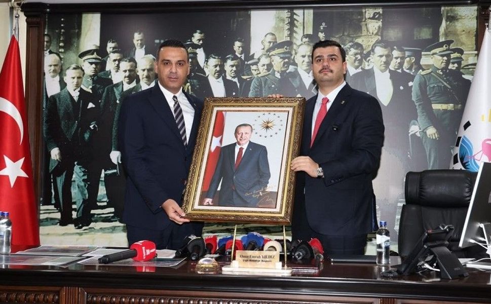 Eyyüp Kadir İnan'dan Çiğli'ye vaatler