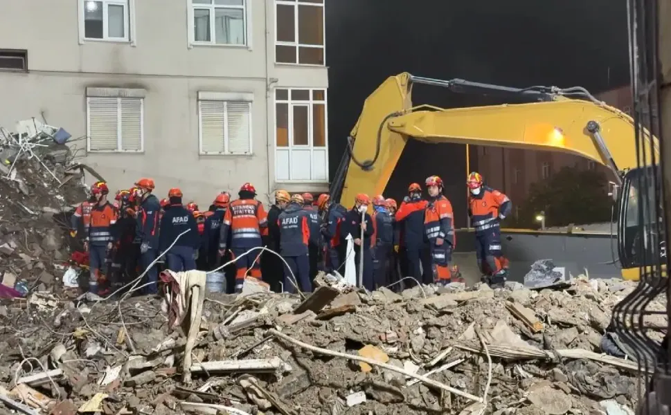Maltepe’de çöken binada can kaybı 5’e yükseldi