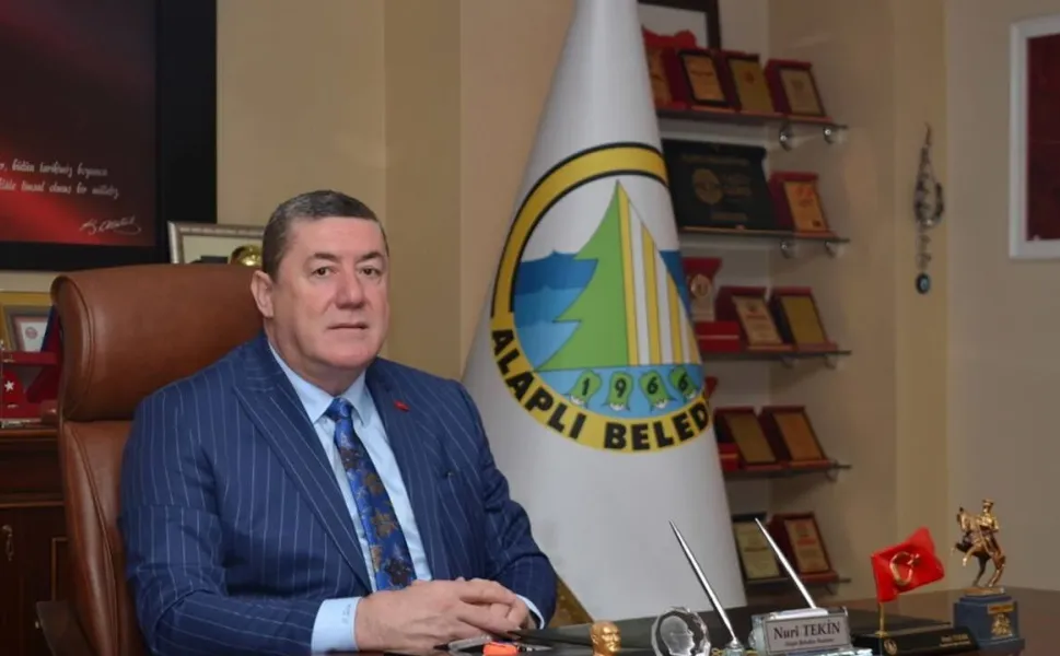 Alaplı Belediye Başkanı Nuri Tekin CHP’den istifa etti