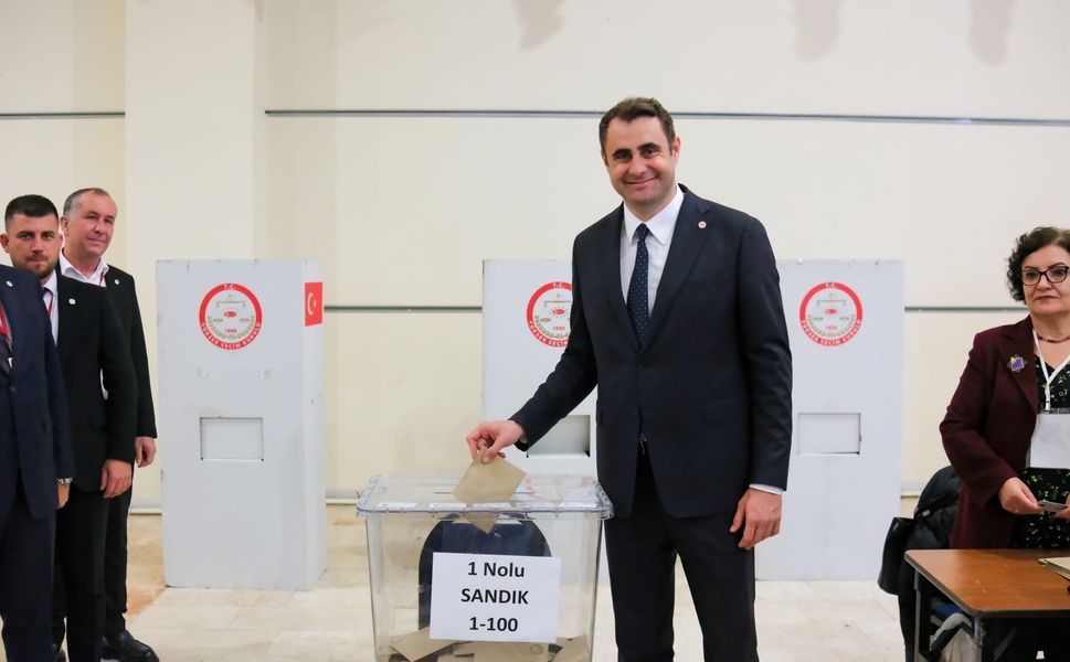 Çağatay Güç yeniden il başkanı seçildi!