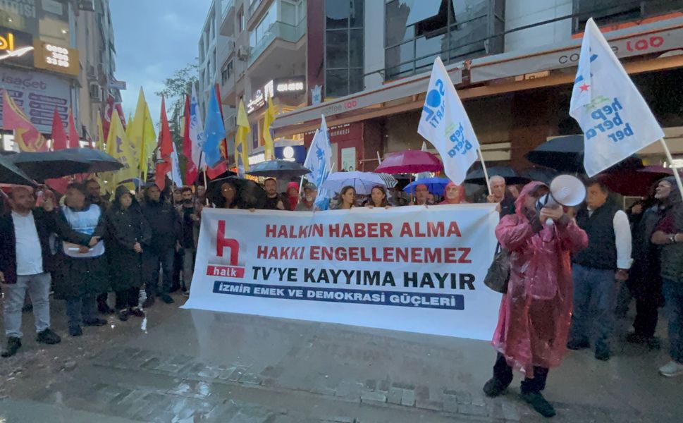 İzmir’den Halk Tv’ye dayanışma gösterisi