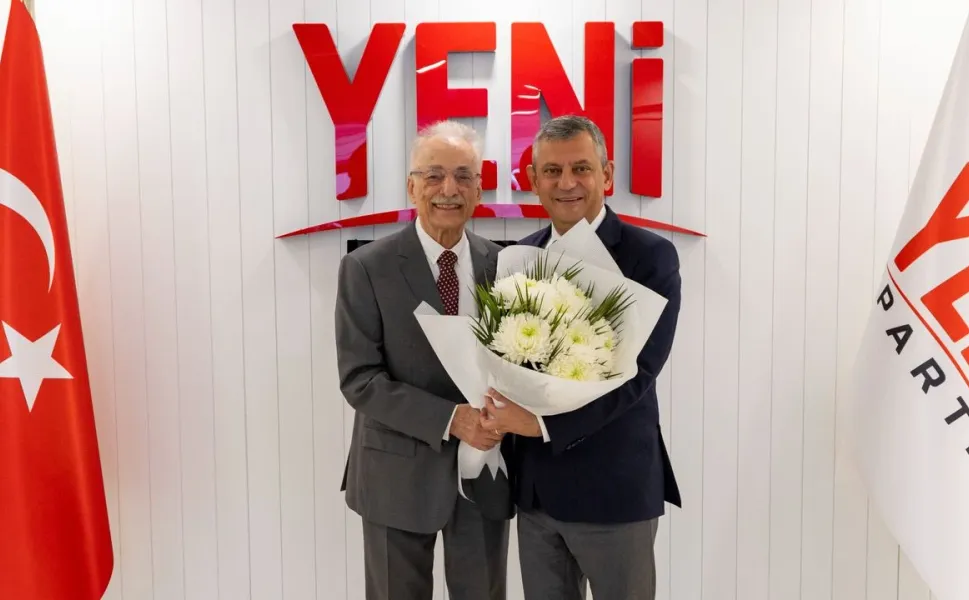 Karayalçın Yeni Parti'ye üye oldu